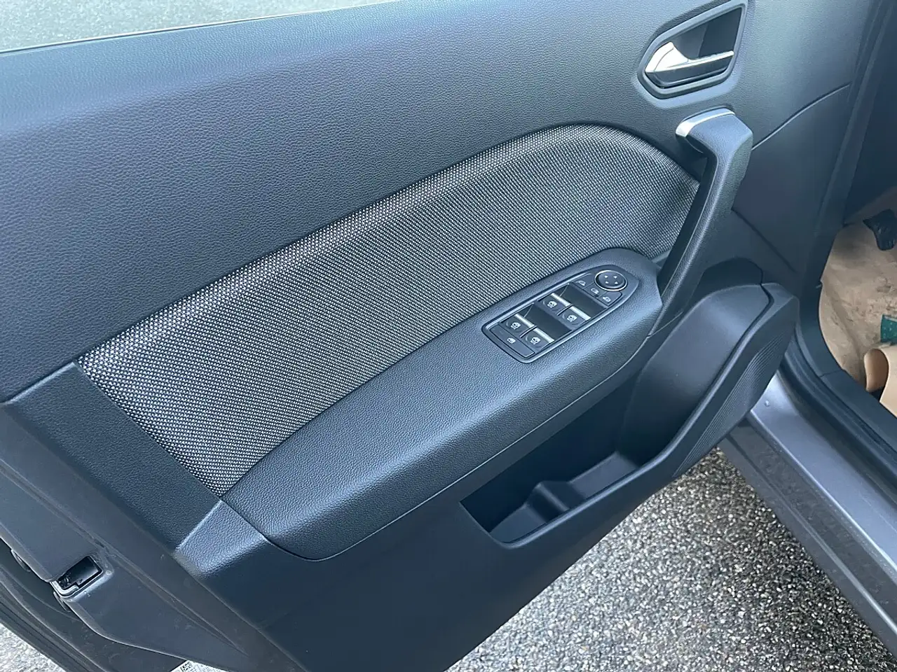 Mitsubishi Grandis 2026 — фото 14