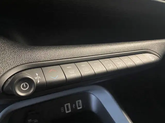 Jeep Avenger view 11