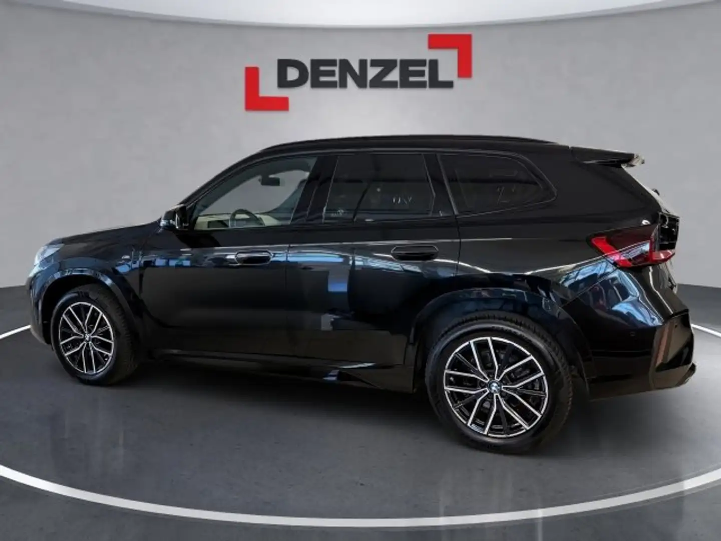 BMW X1 xDrive25e U11 XB2 Schwarz - 2