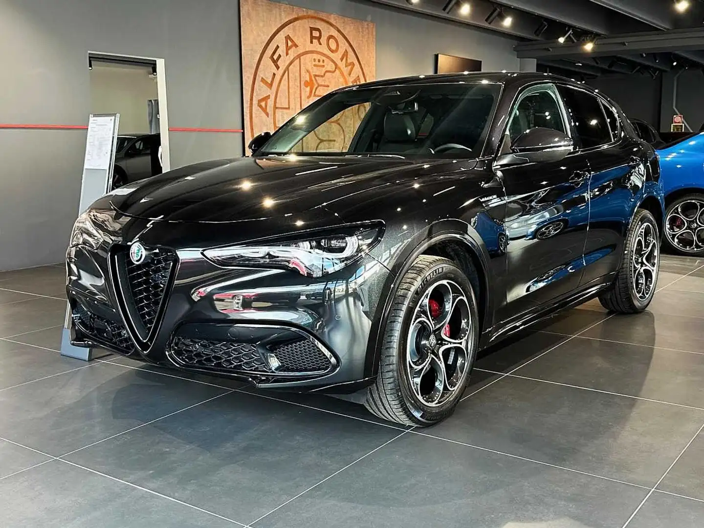 Alfa Romeo Stelvio 2.0 Turbo 280 CV AT8 Q4 Veloce Nero - 1