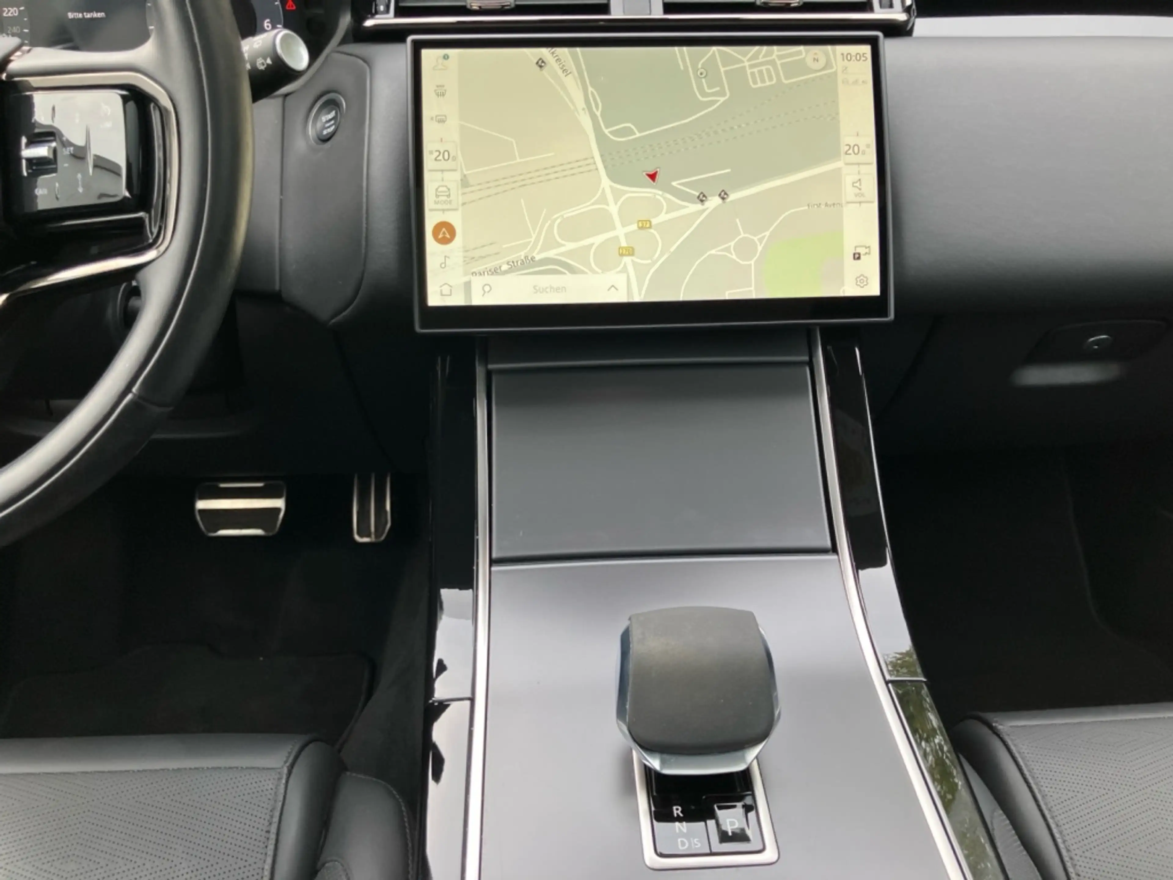 Land Rover Range Rover Velar P400 Dynamic HSE LED|PANO|ACC — photo 12