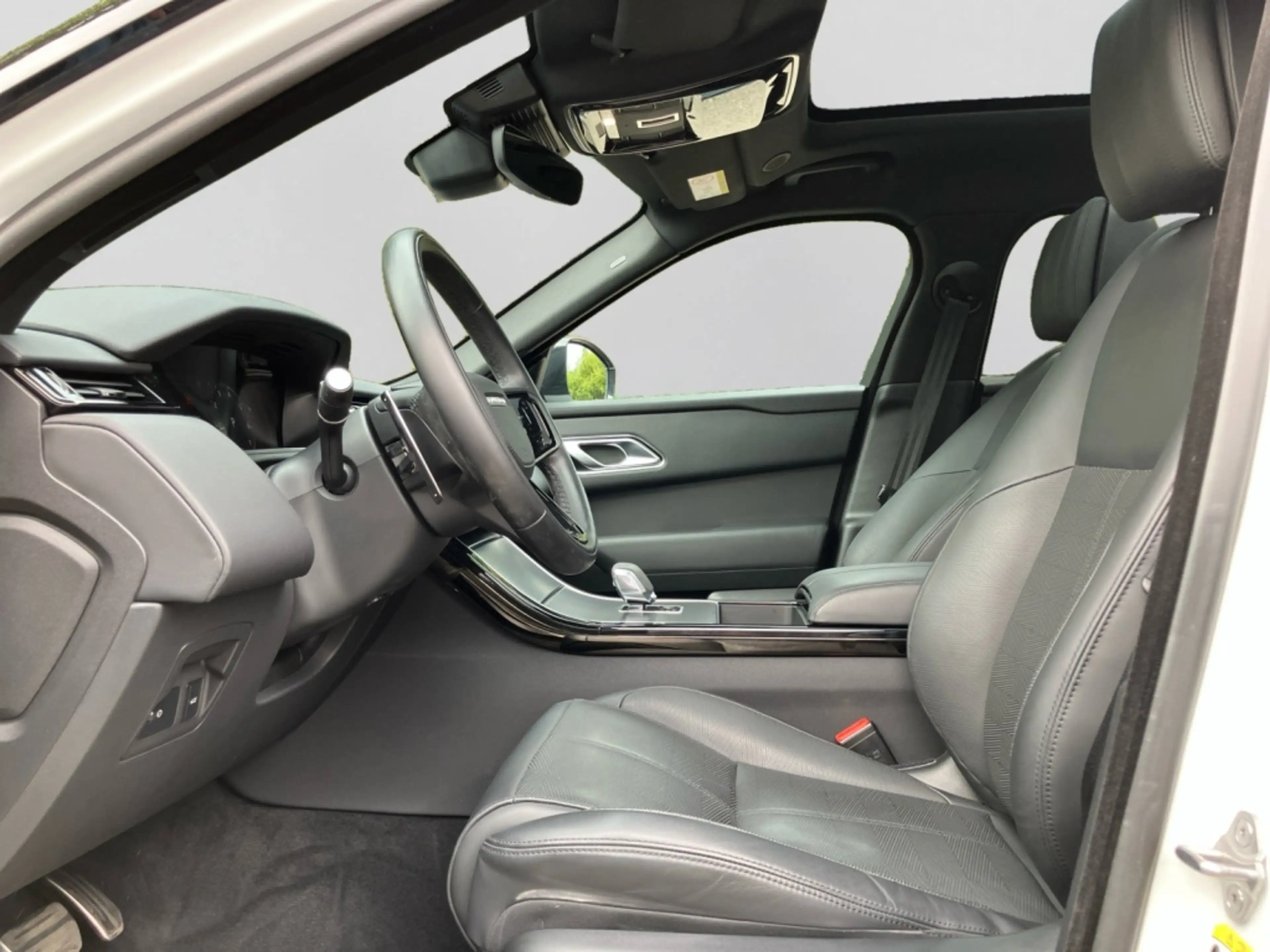 Land Rover Range Rover Velar P400 Dynamic HSE LED|PANO|ACC — photo 10