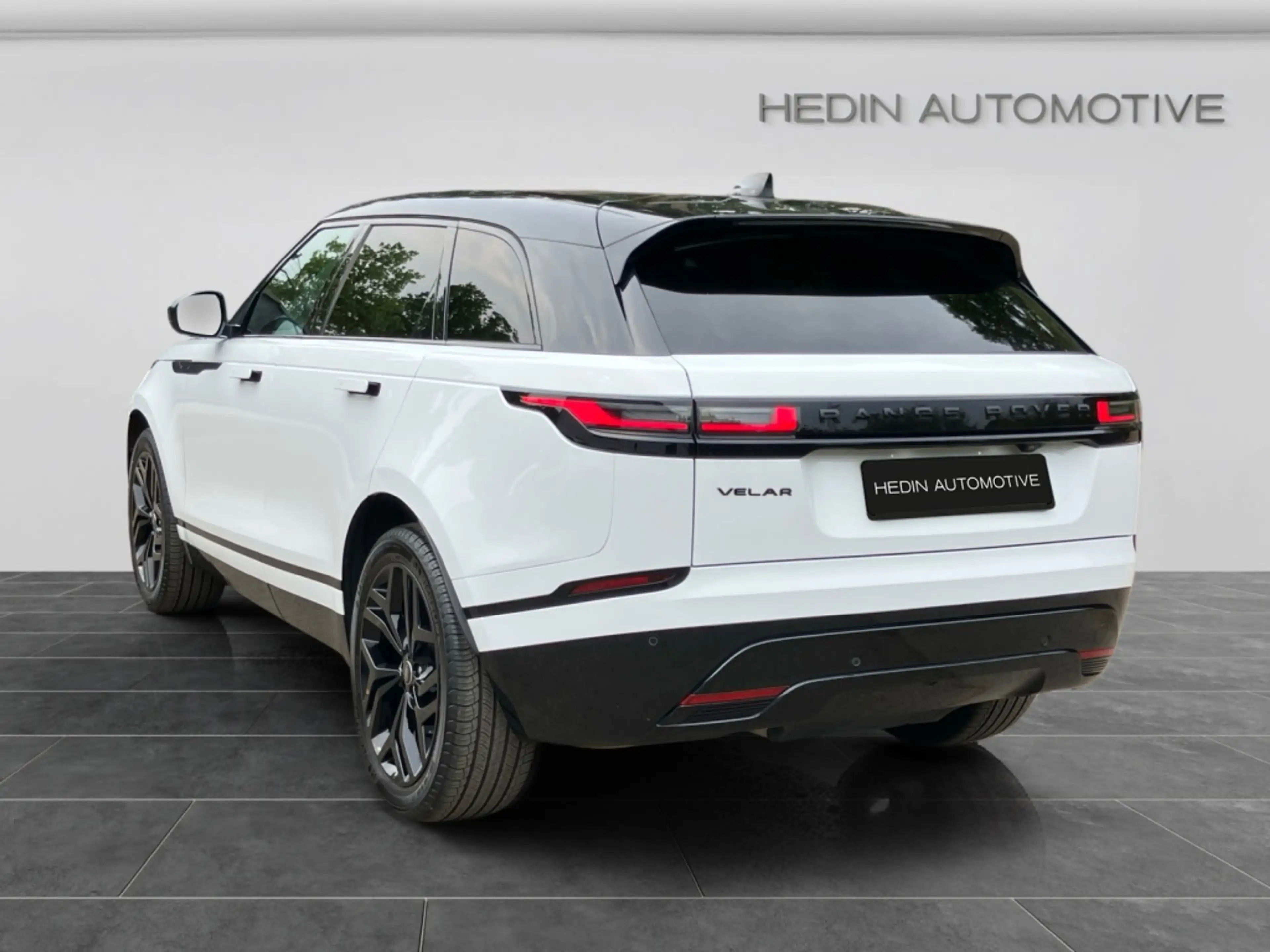 Land Rover Range Rover Velar P400 Dynamic HSE LED|PANO|ACC — photo 4