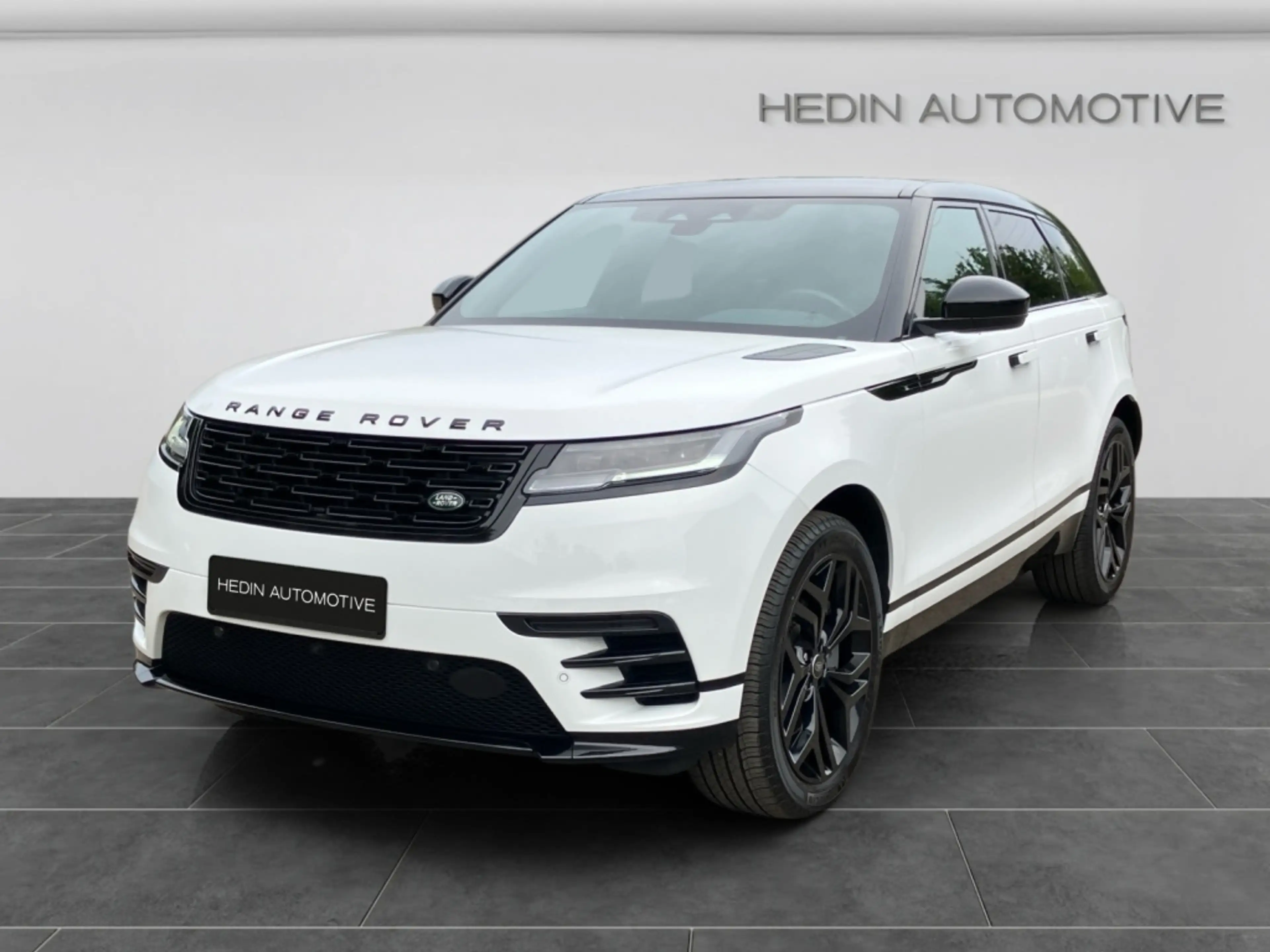 Land Rover Range Rover Velar P400 Dynamic HSE LED|PANO|ACC — photo 2