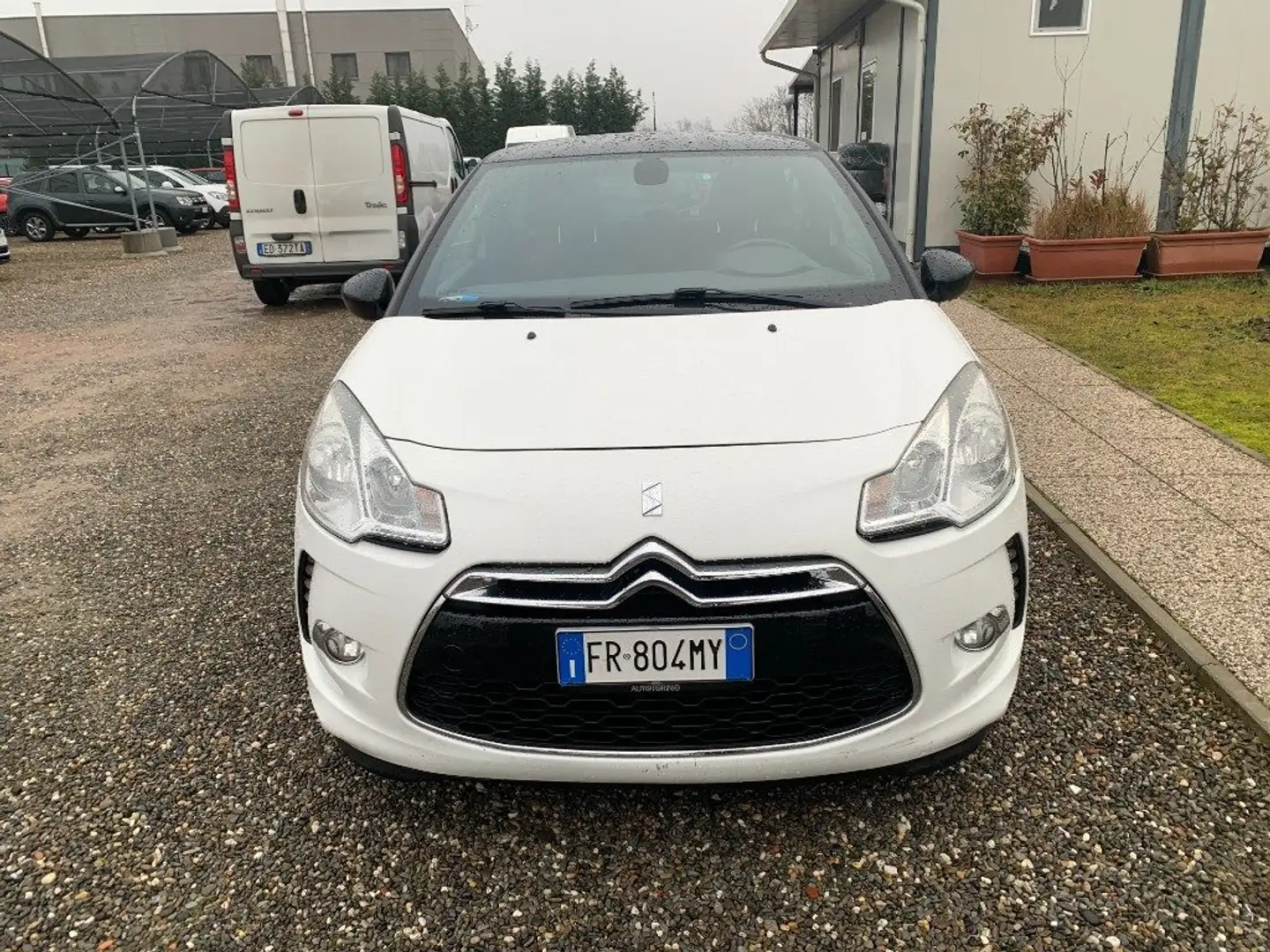 DS Automobiles DS 3 PureTech 82 So Chic Bianco - 2