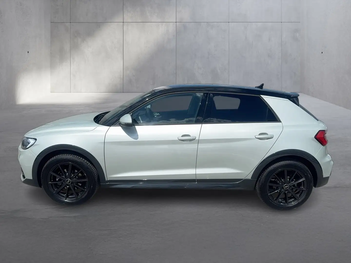 Audi A1 30 TFSI intense Silber - 2
