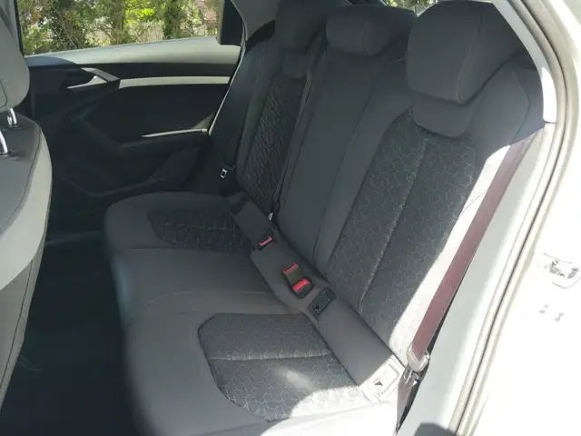 Audi A1 view 13