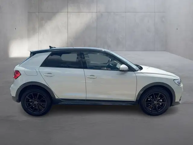 Audi A1 view 6