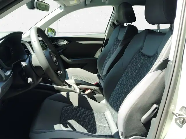 Audi A1 view 12