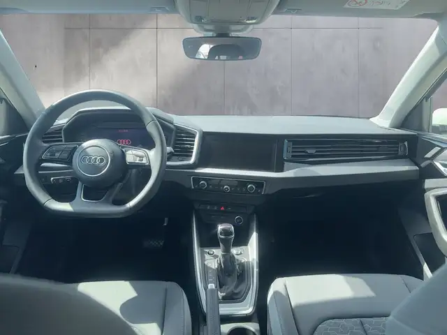 Audi A1 view 8
