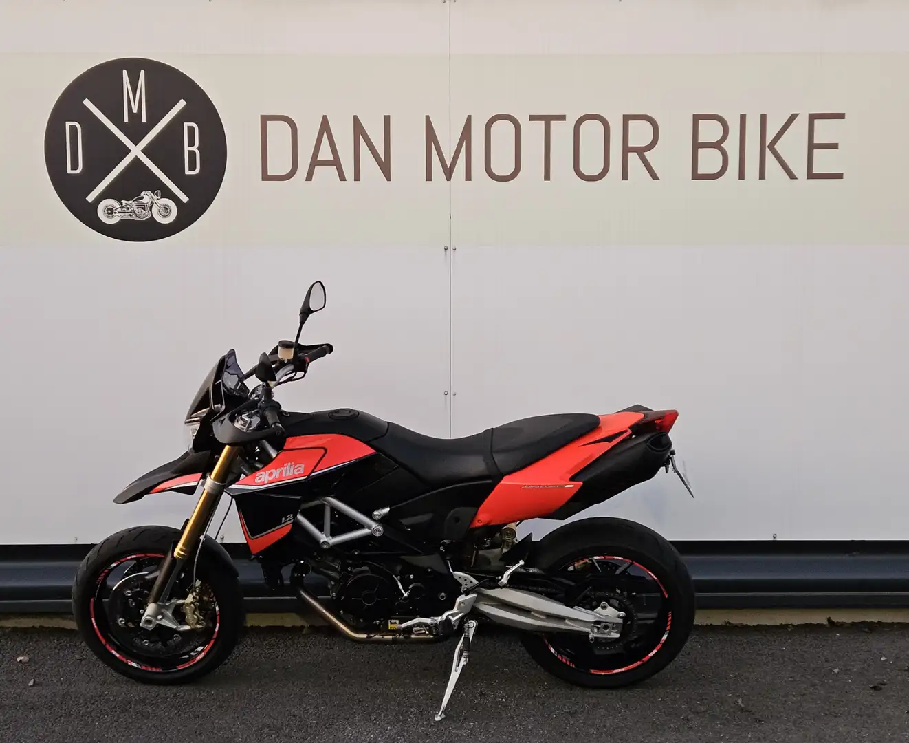 Aprilia Dorsoduro Rouge - 1