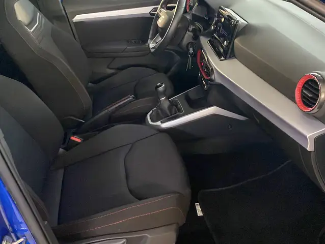 Seat Arona view 13