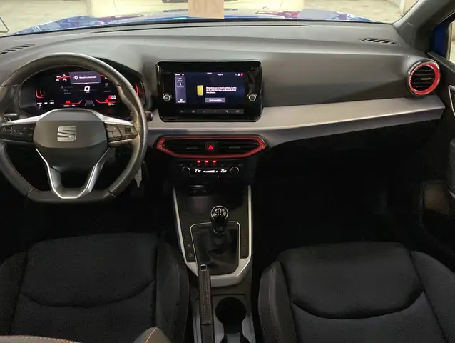Seat Arona view 3