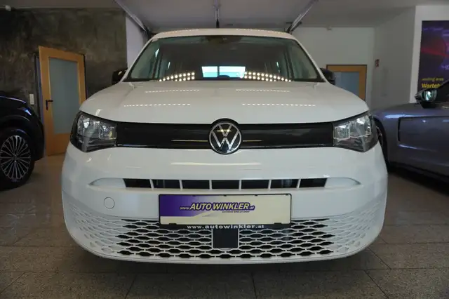 Volkswagen Caddy view 2
