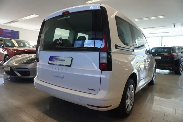 Volkswagen Caddy view 5