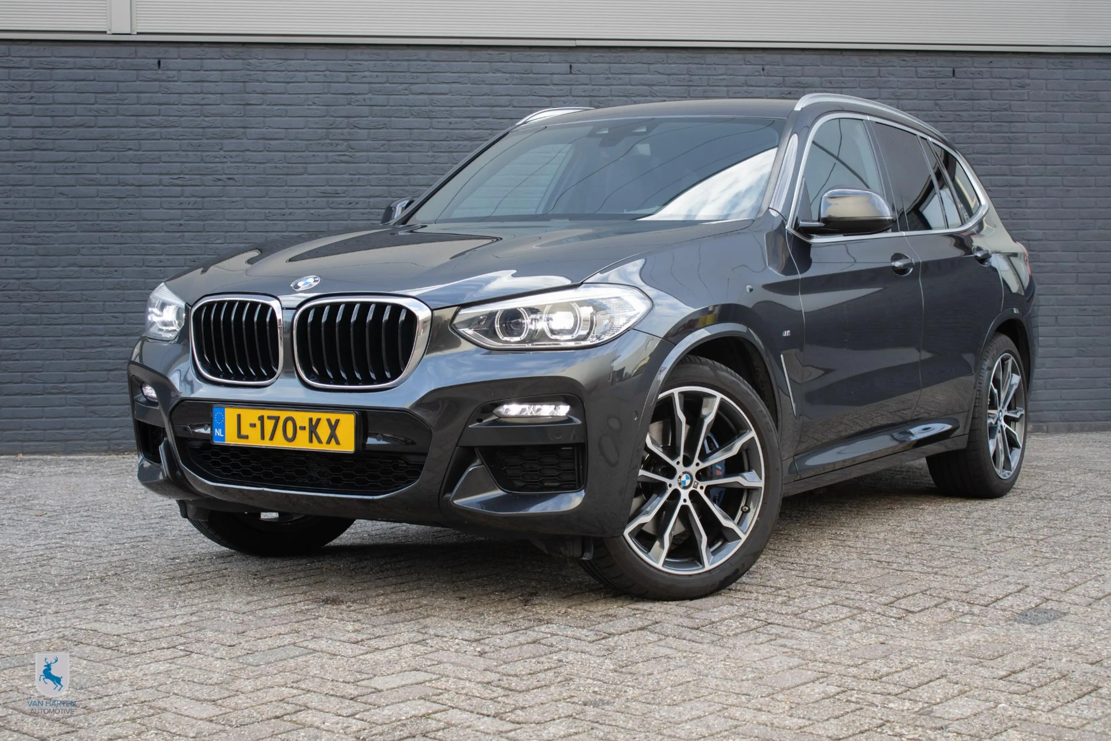 BMW X3 xDrive30i High Executive M Sport / Harmann Kardon