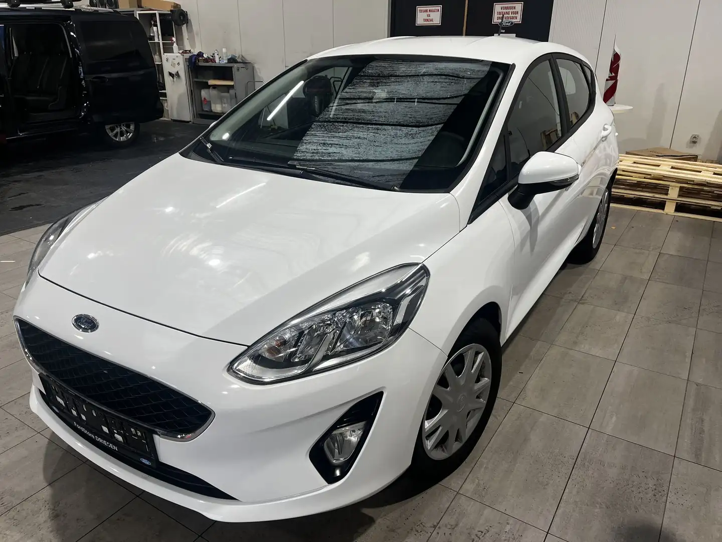 Ford Fiesta Business Class 1.0i 100 pk Wit - 1