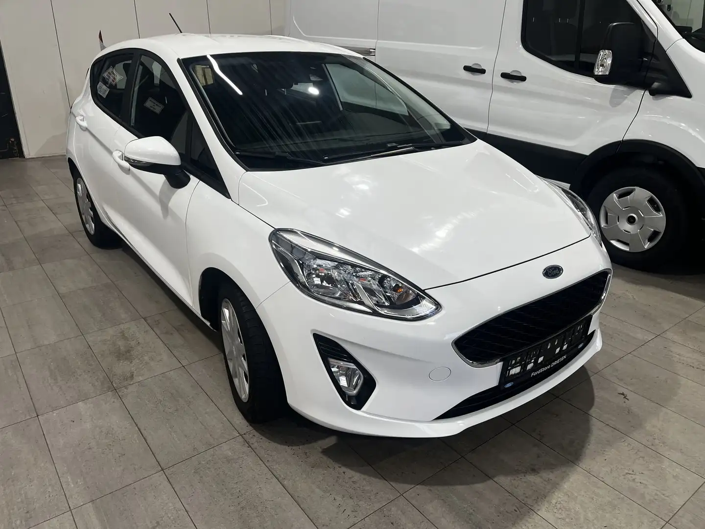 Ford Fiesta Business Class 1.0i 100 pk Wit - 2