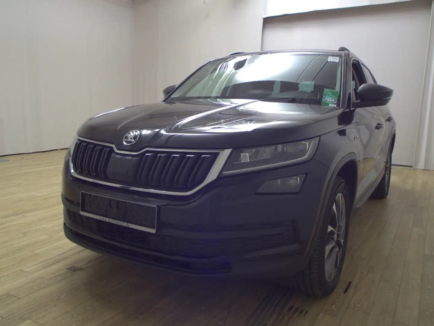 Skoda Kodiaq 2.0 TSI 4x4 Drive Navi vc LED Canton AHK Schwarz - 2