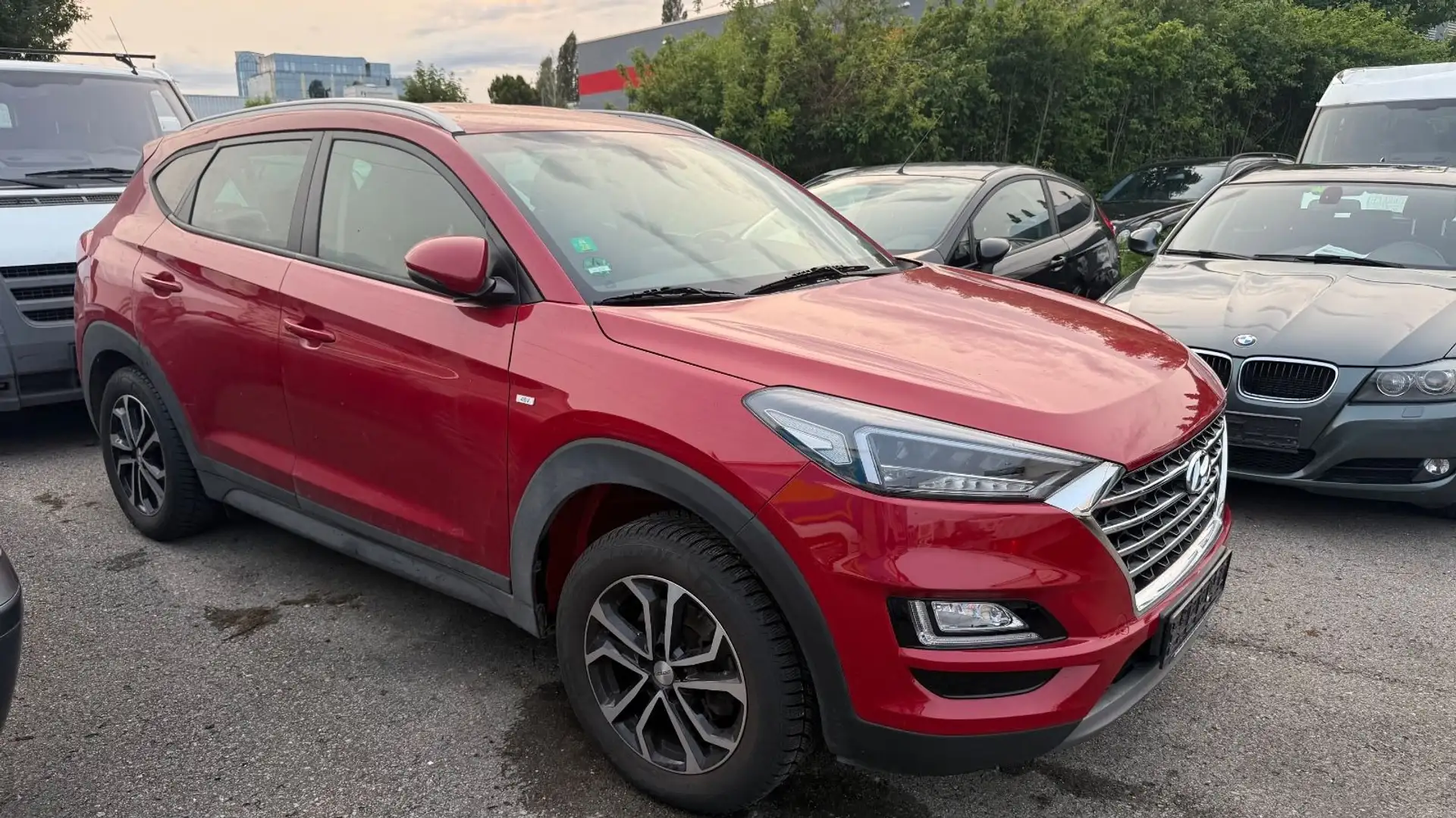 Hyundai TUCSON Diesel-Hybrid 2WD,AHK,Zahnriemen defekt! Rouge - 1