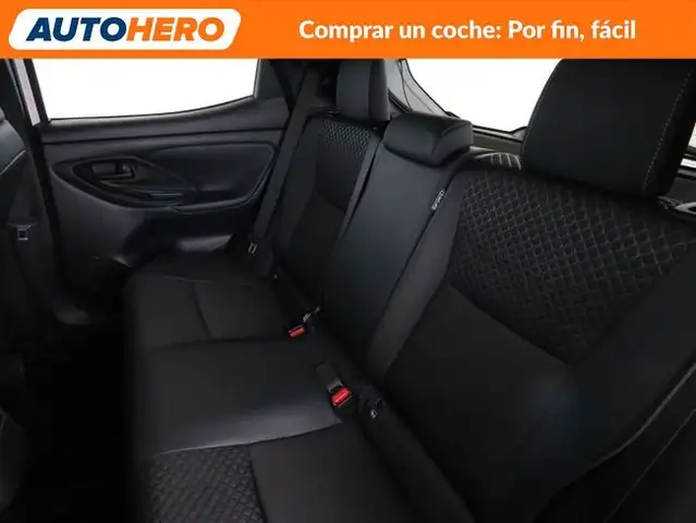 Toyota Yaris view 15