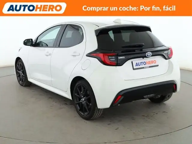 Toyota Yaris view 4