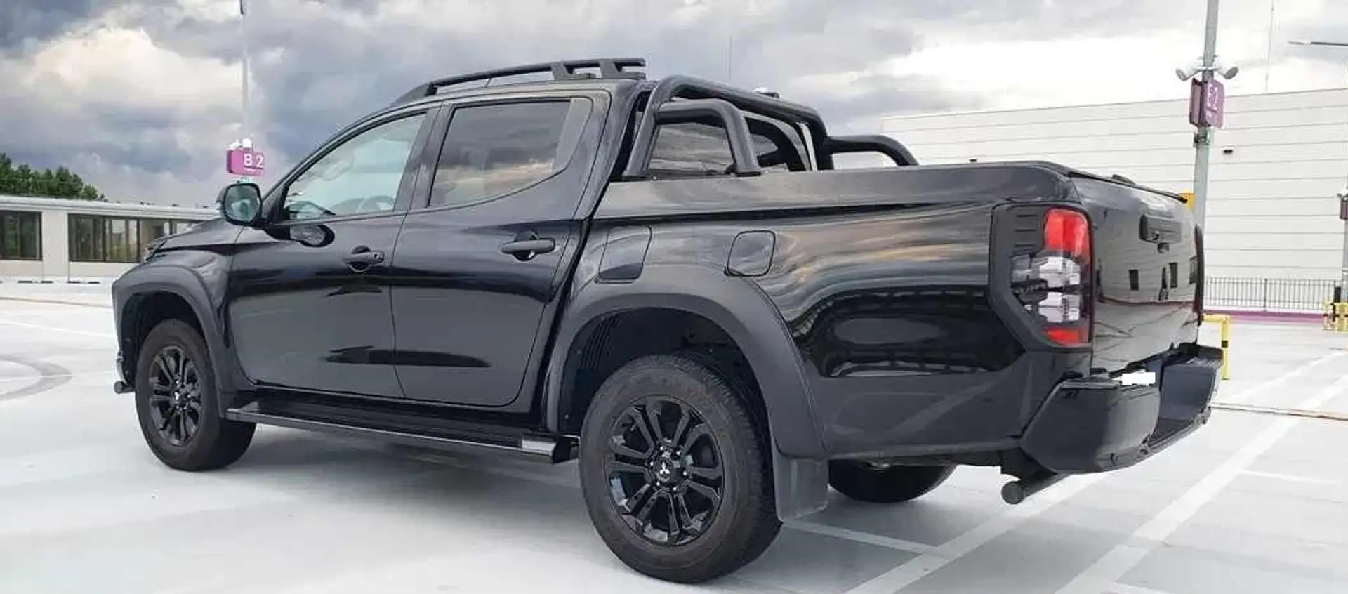 Mitsubishi L200 Pick Up 4x4 Autm. Intense 150cv - 1