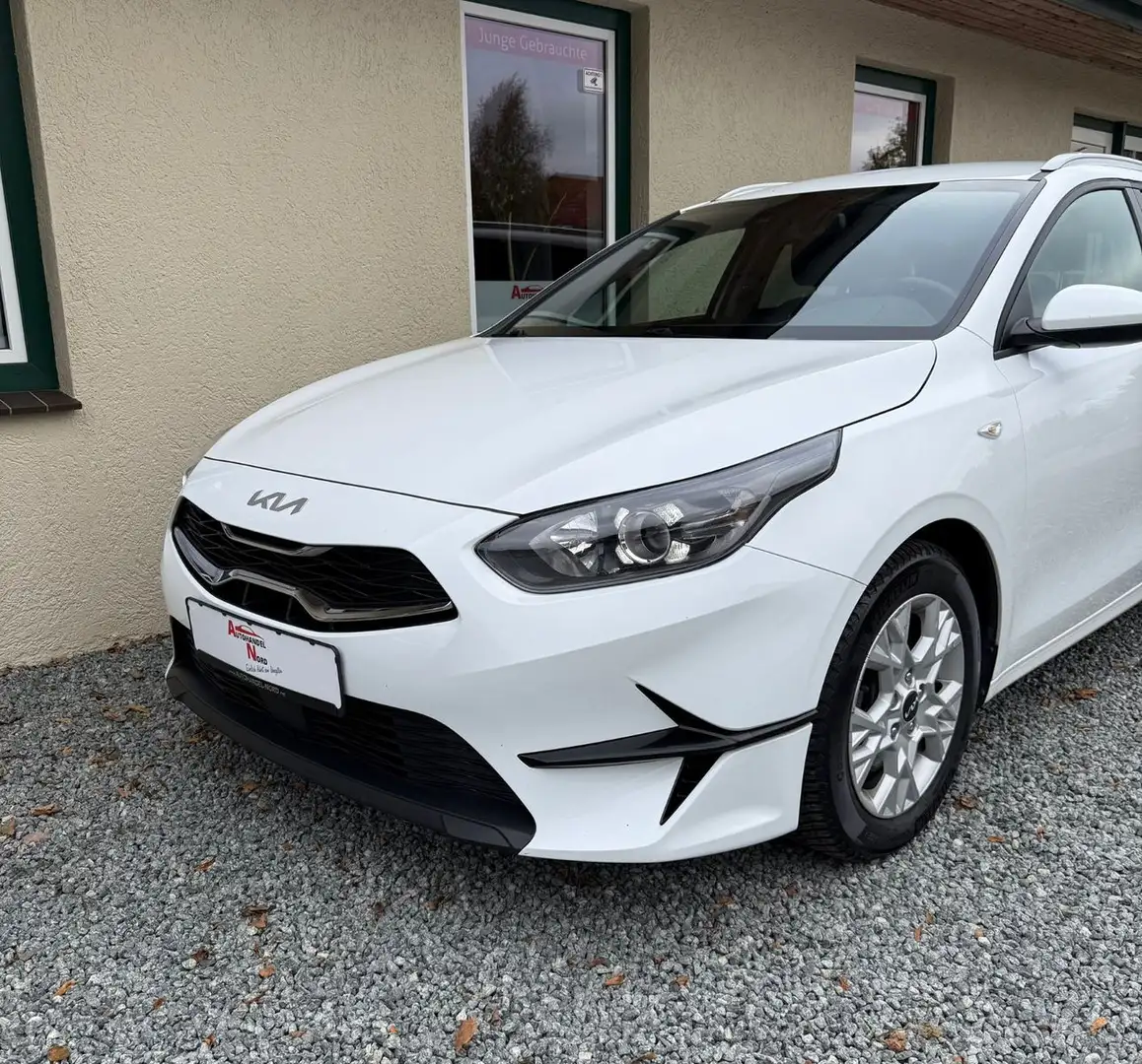 Kia Ceed SW / cee'd SW cee'd Automatik/Kam./Navi ü. CarPlay/Mild Hybrid Weiß - 2