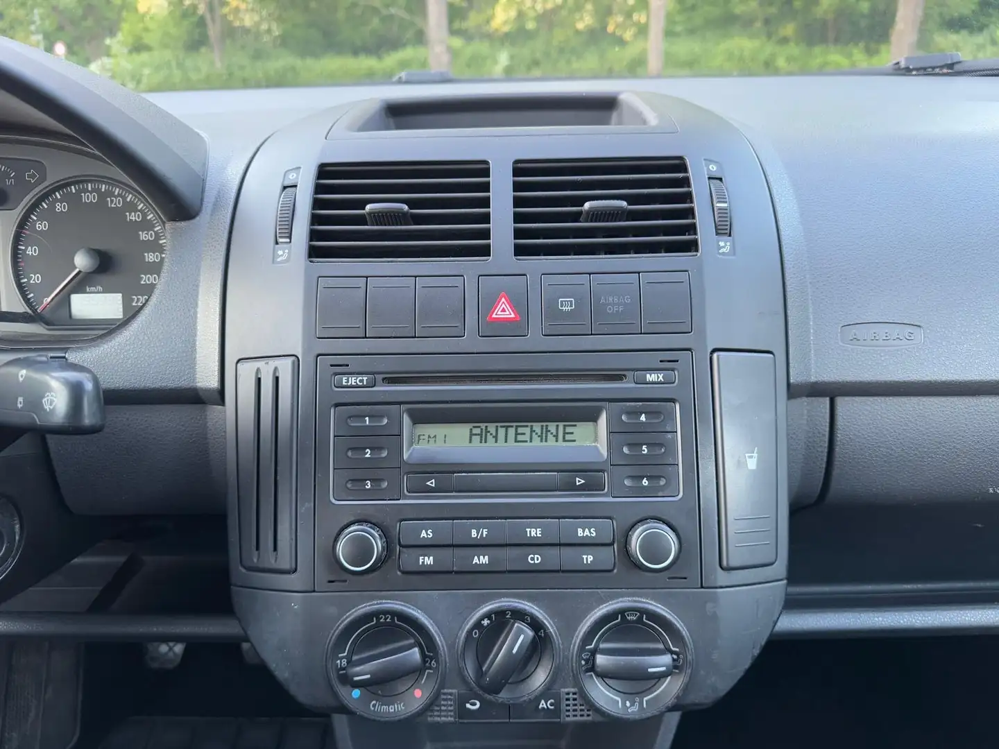 Volkswagen Polo 1.4 TDI Comfortline Noir - 2