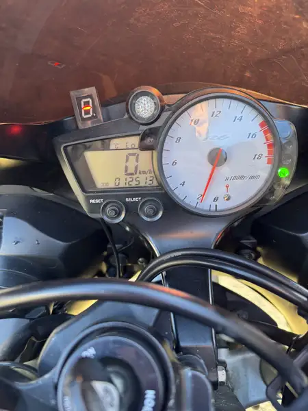 Yamaha YZF-R6 - foto 5