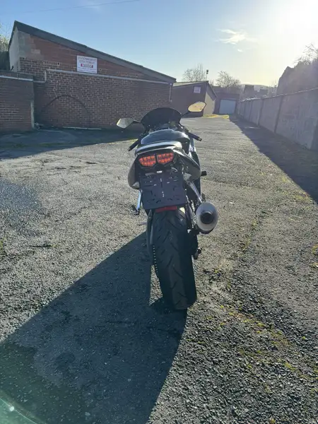 Yamaha YZF-R6 - foto 3