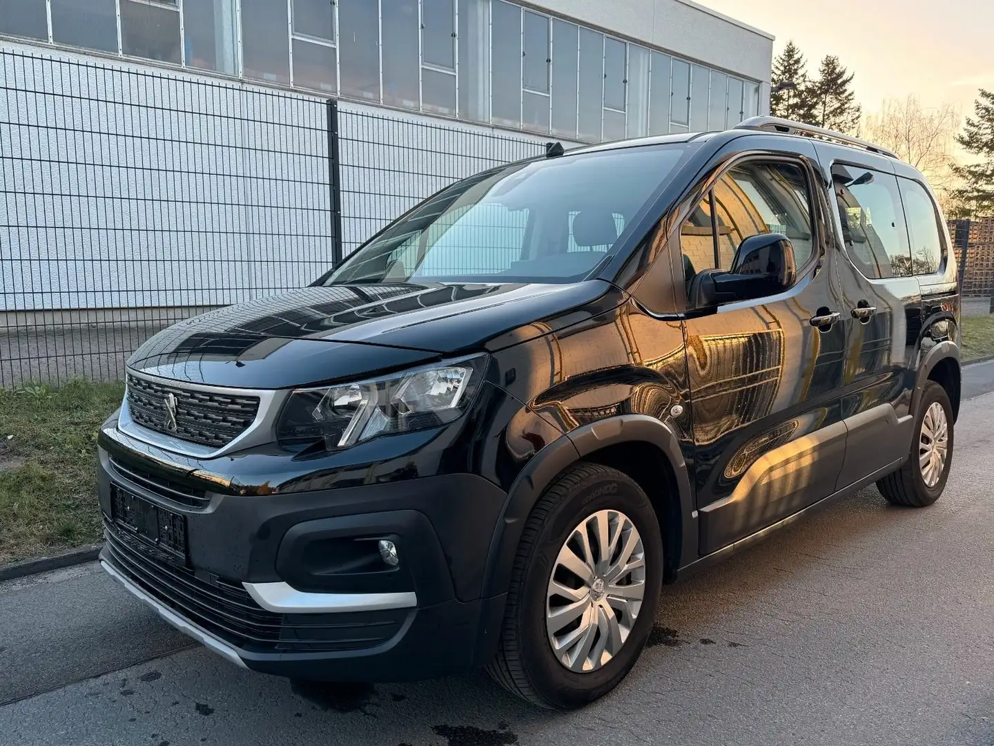 Peugeot Rifter Active L1 1. Hand Klima Noir - 1