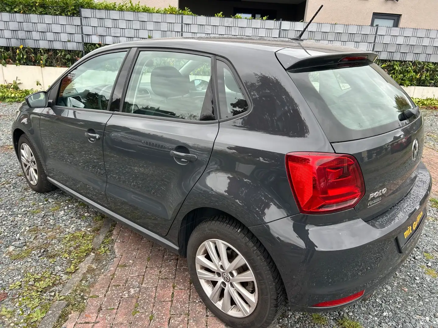 Volkswagen Polo 1.2  Comfortline BMT/Start-Stopp Gris - 2