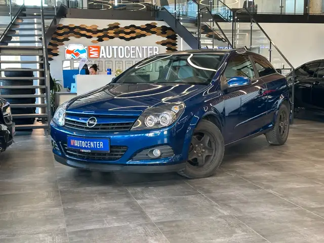 Opel Astra main image