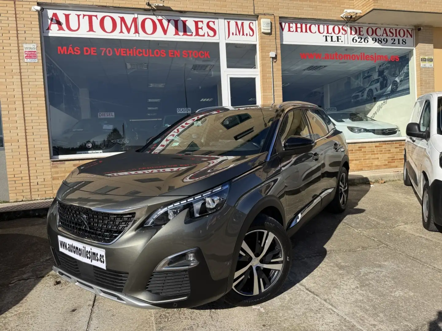 Peugeot 3008 1.5BlueHDi GT Line S&S 130 Gris - 1