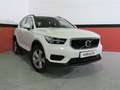 Volvo XC40 1.5 163CV T3 Momentum Core Weiß - thumbnail 3