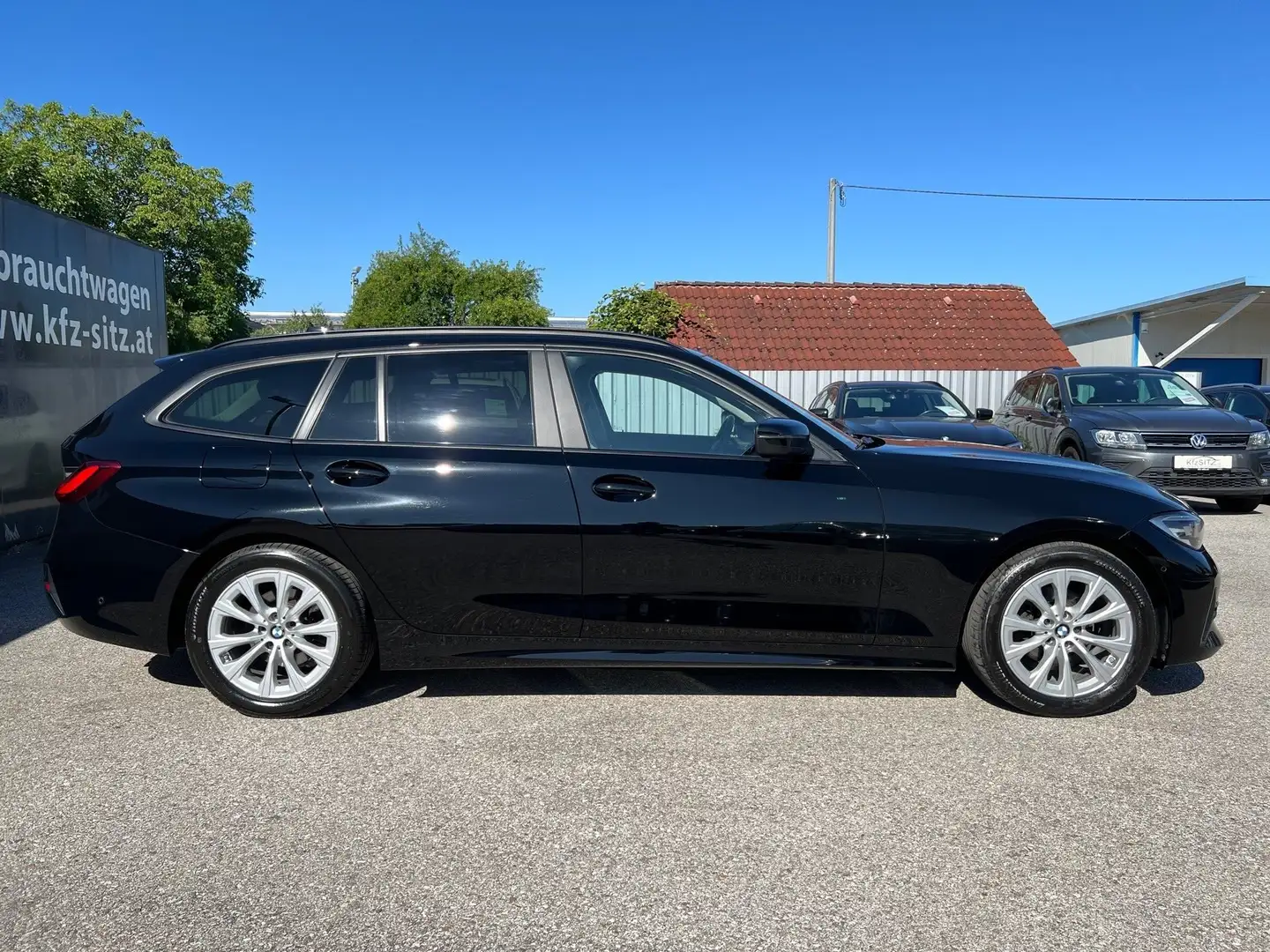 BMW 318 d Touring Aut.| Sportsitze*ACC Black - 2