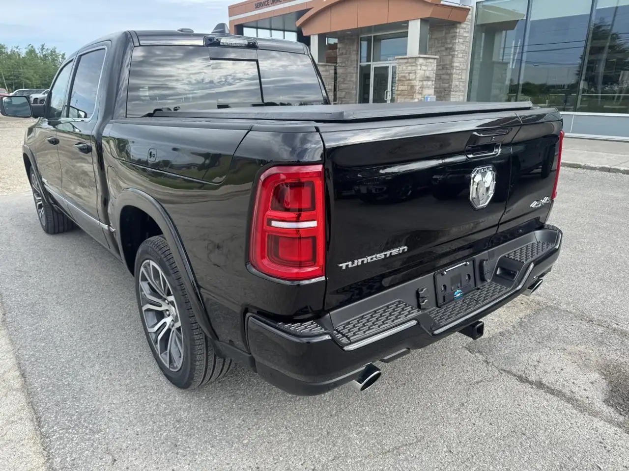 RAM 1500 снимка RAM 1500