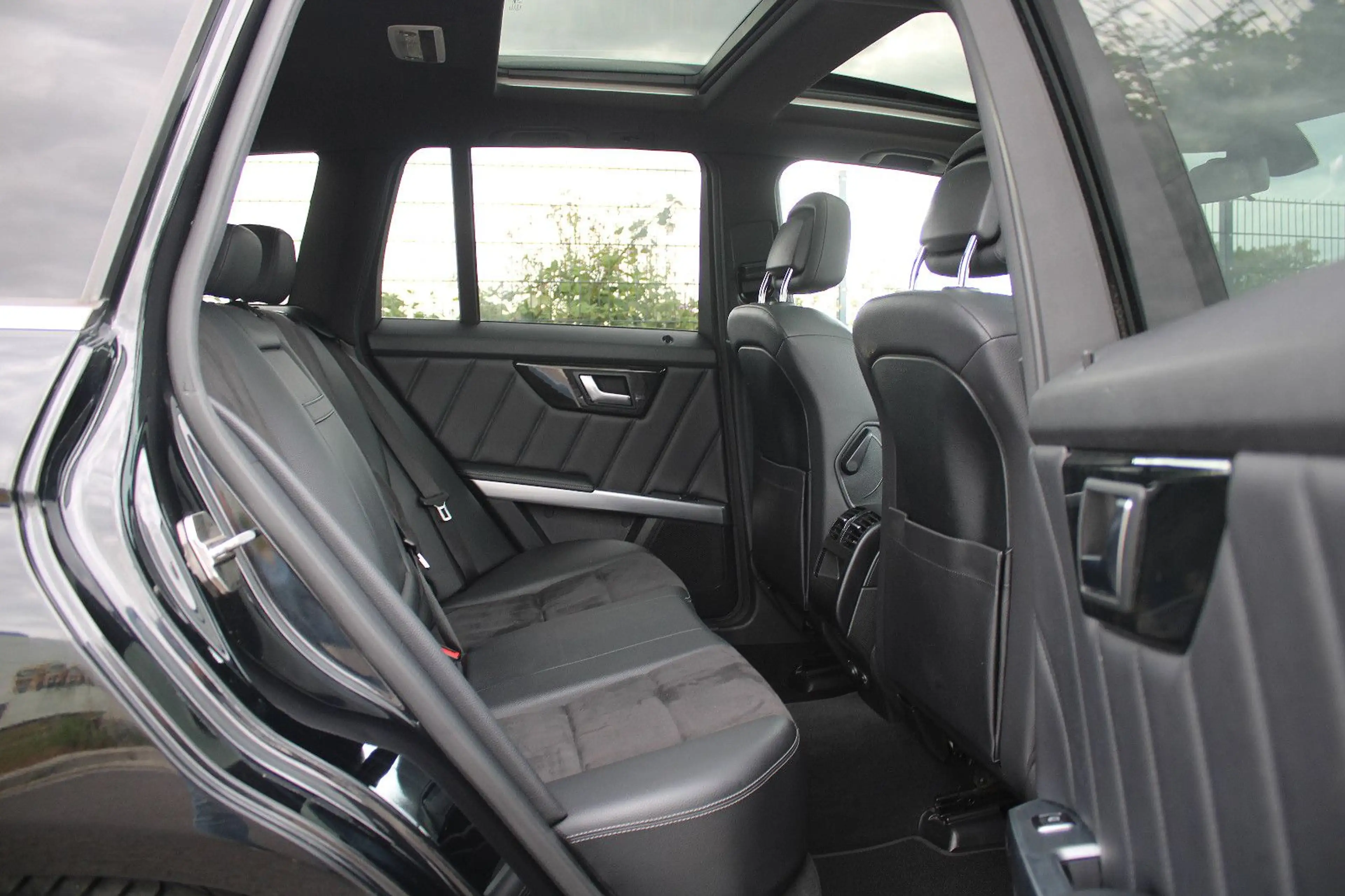 Mercedes-Benz GLK 350 CDI 4M *Sportpaket/Pano/AHK!/Leder/20'!* — photo 13