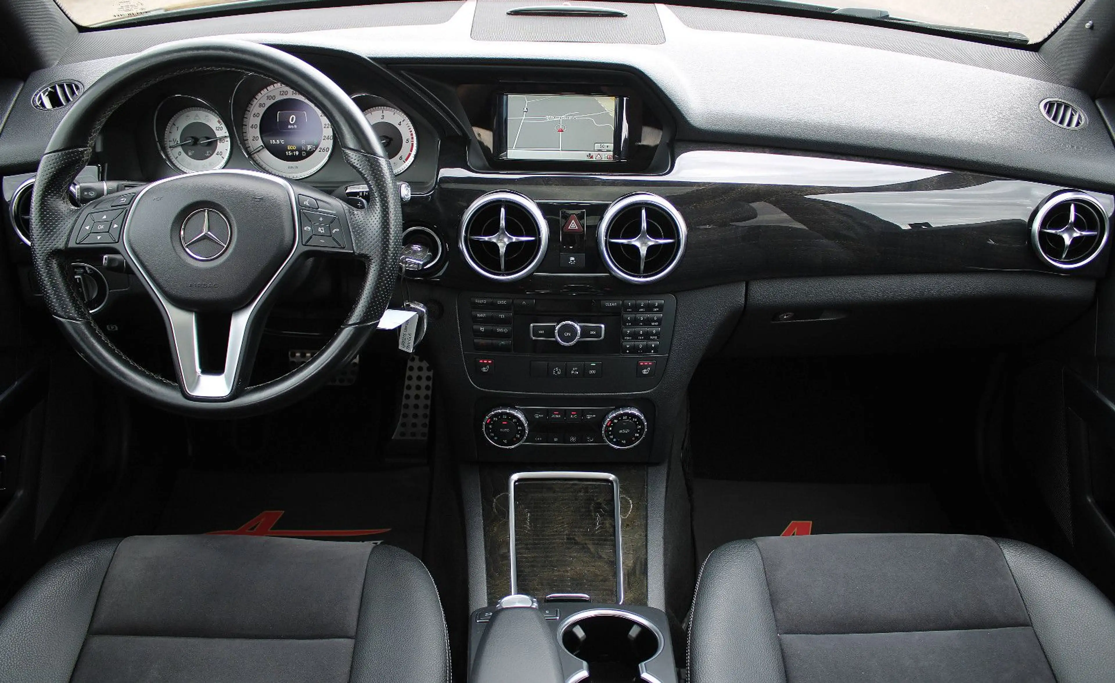 Mercedes-Benz GLK 350 CDI 4M *Sportpaket/Pano/AHK!/Leder/20'!* — photo 11