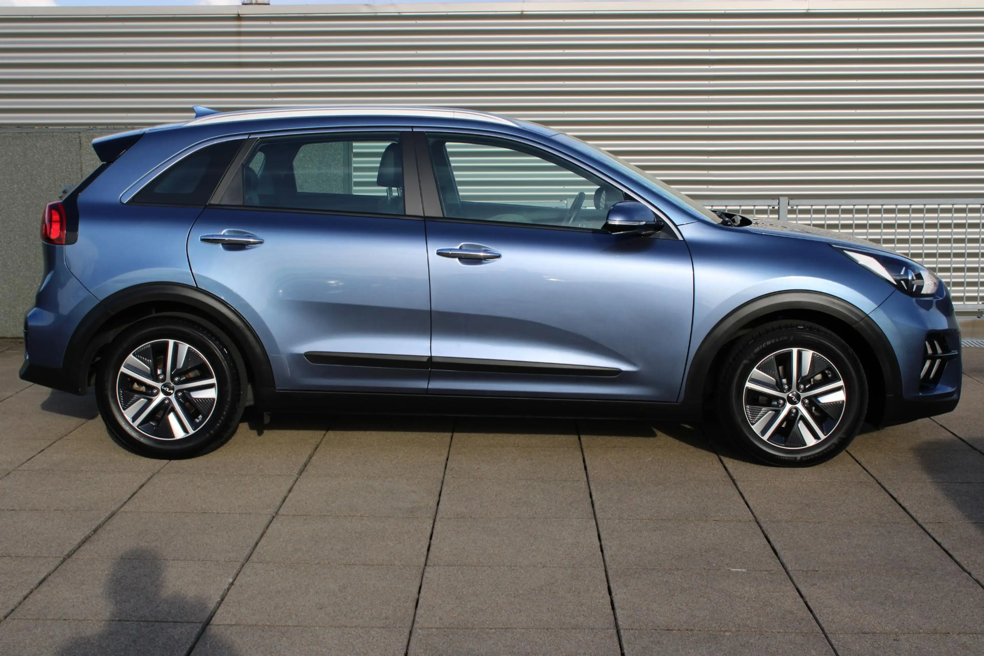 Kia Niro 1.6 GDi Hybrid DynamicLine Navigatie/ camera / Tre — photo 8
