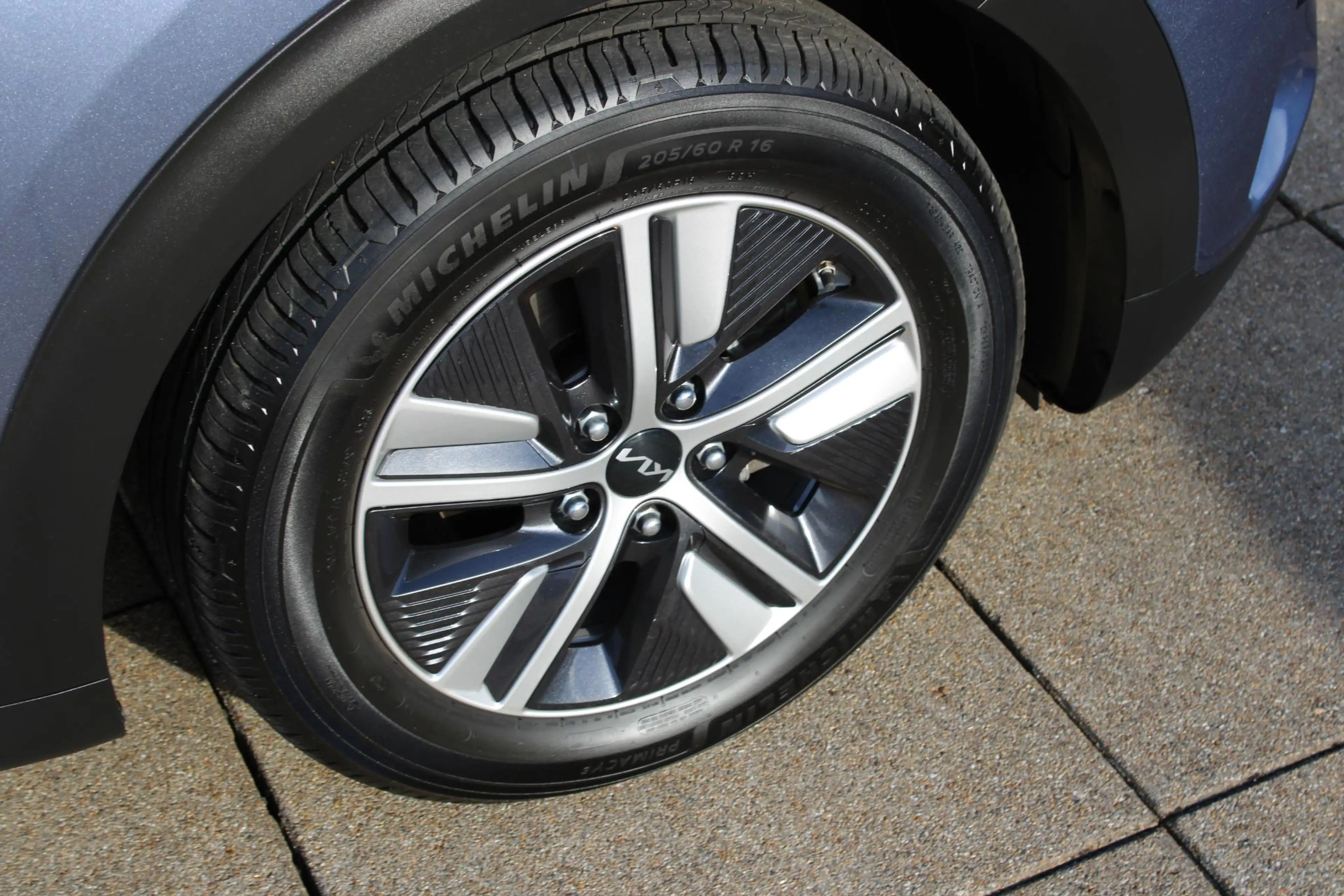 Kia Niro 1.6 GDi Hybrid DynamicLine Navigatie/ camera / Tre — photo 9