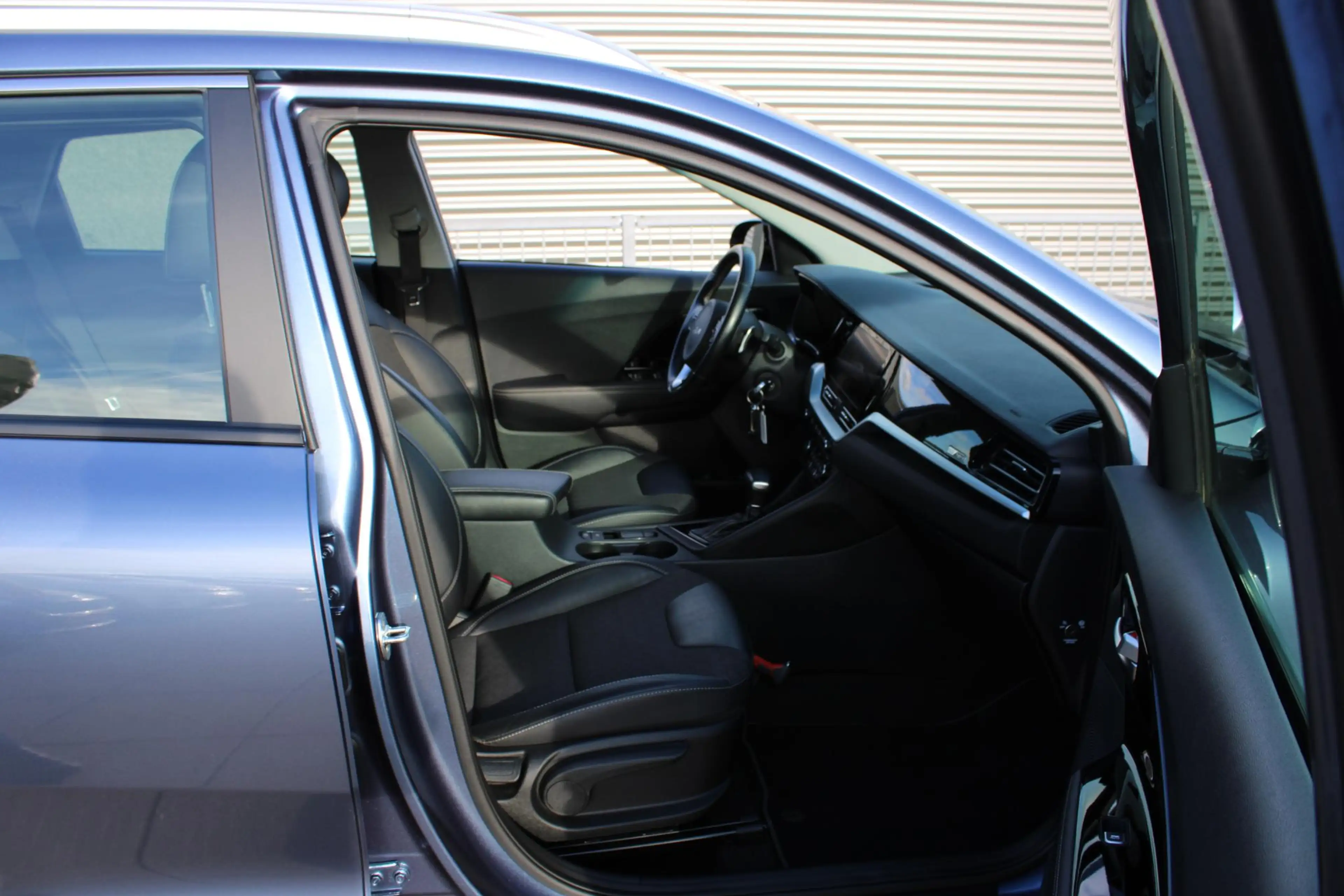 Kia Niro 1.6 GDi Hybrid DynamicLine Navigatie/ camera / Tre — photo 15