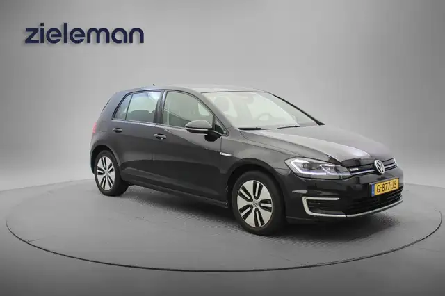 Volkswagen Golf Electric - Navi, Camera, Cruise, Clima
