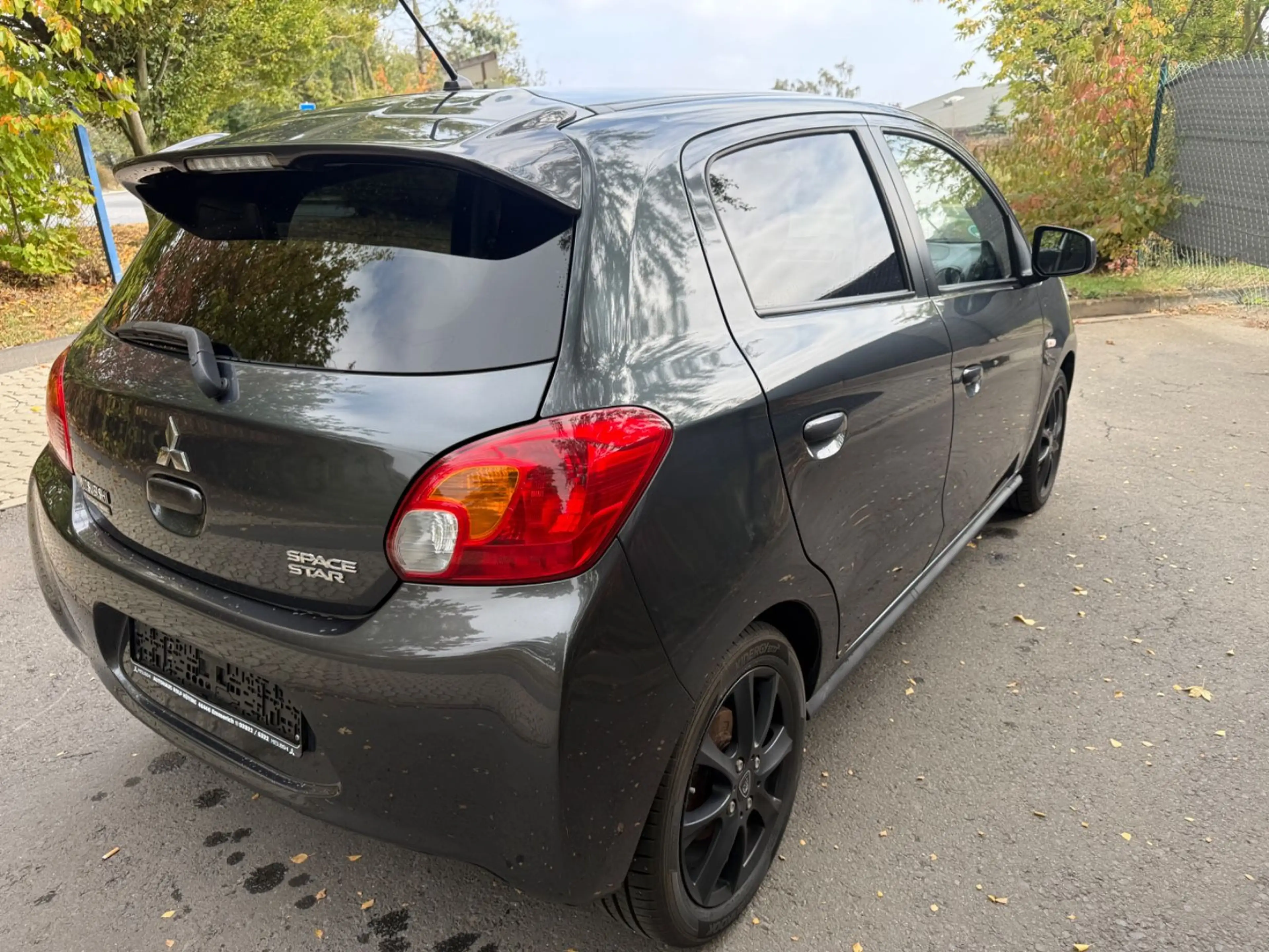 Mitsubishi Space Star Light — photo 6