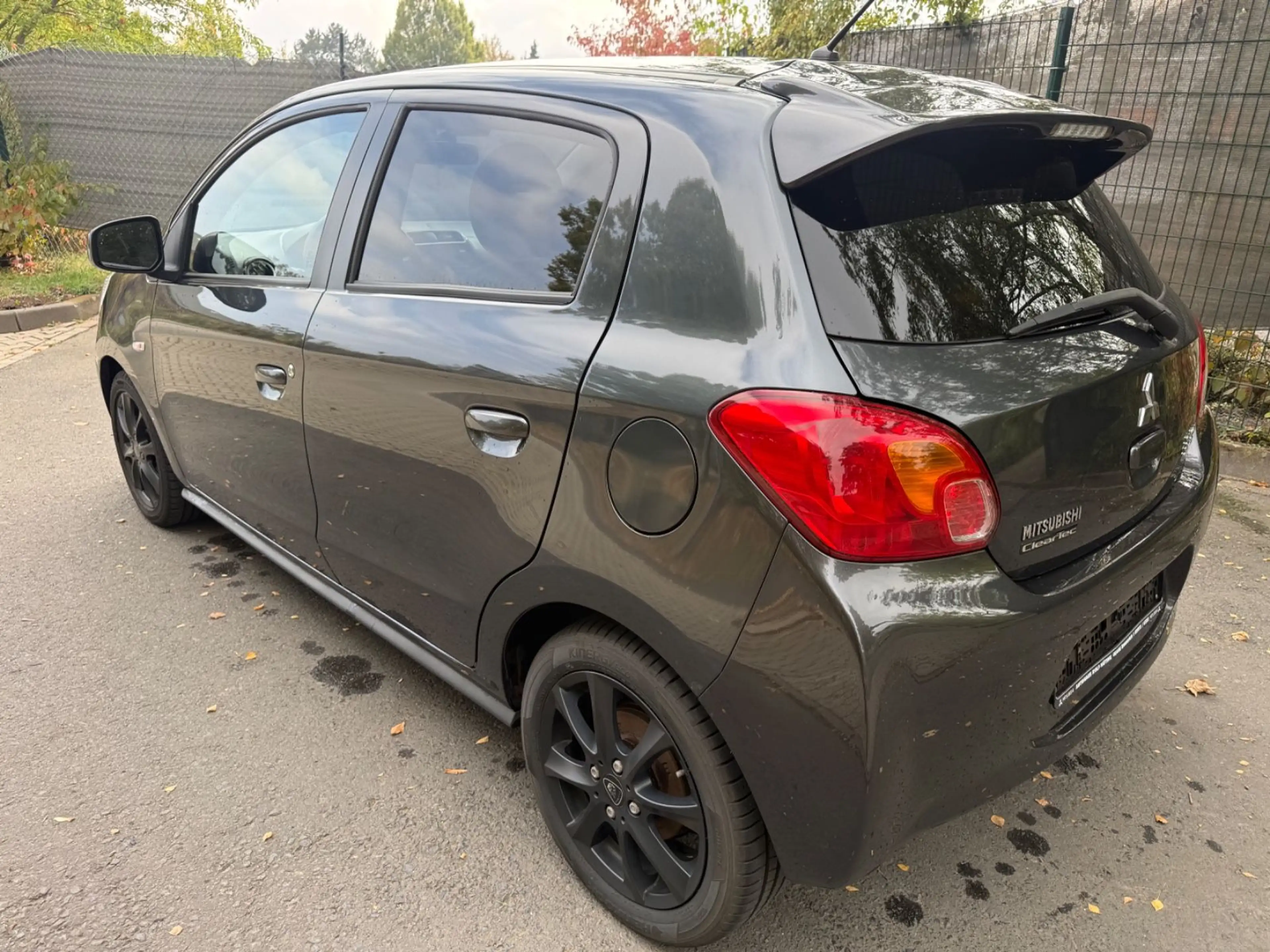 Mitsubishi Space Star Light — photo 4