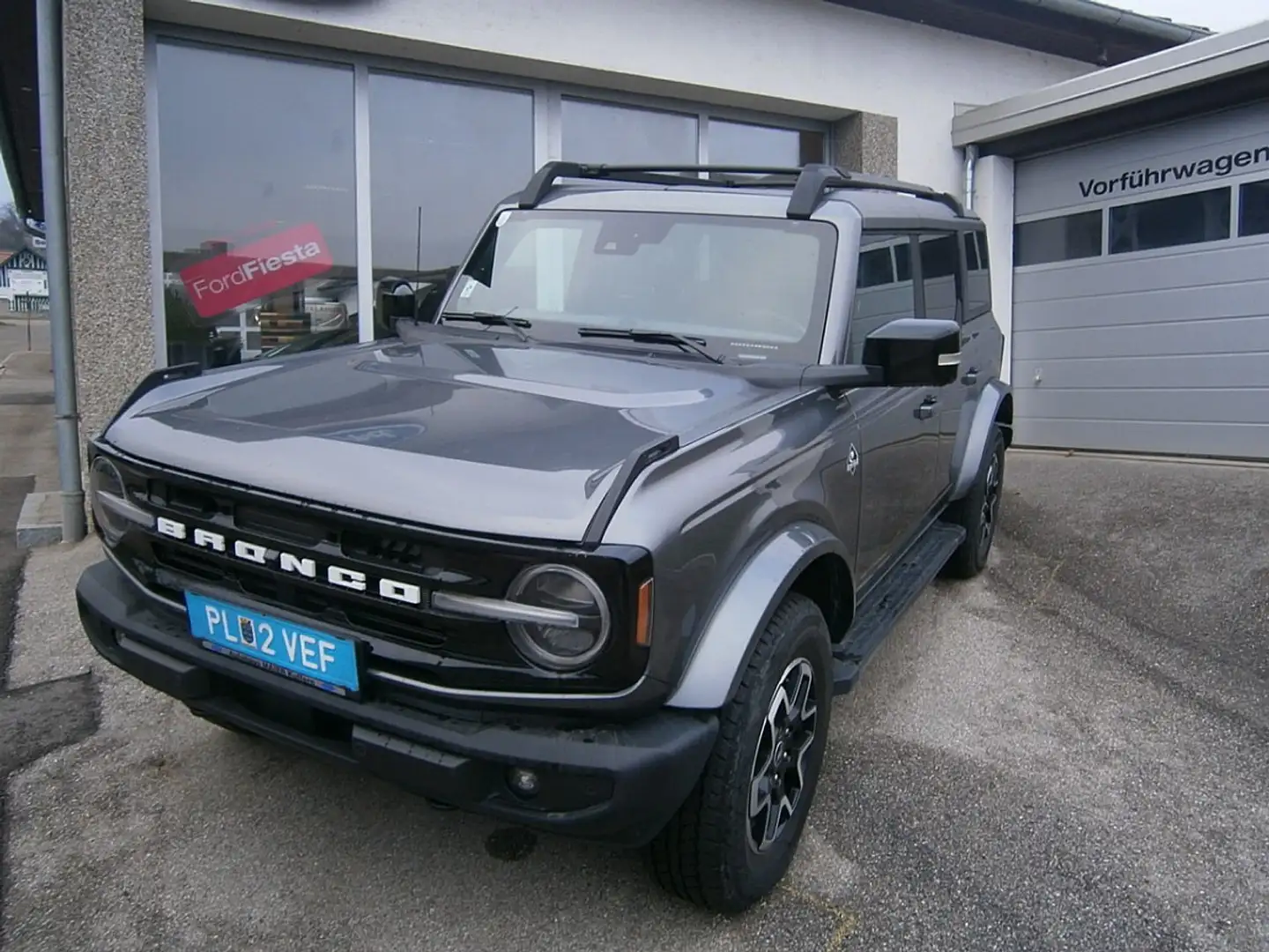 Ford Bronco Outer Banks Ecoboost V6 Aut. Grau - 1