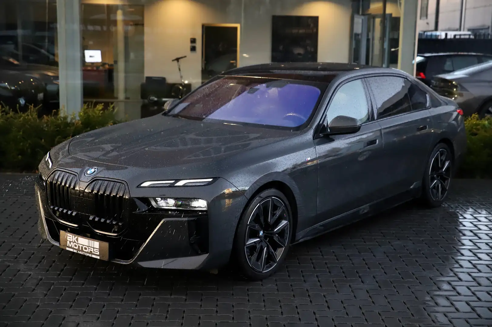 BMW i7 xDrive60 M Sport-THEATRE SCREEN-TREKHAAK-360-B&W Grijs - 2