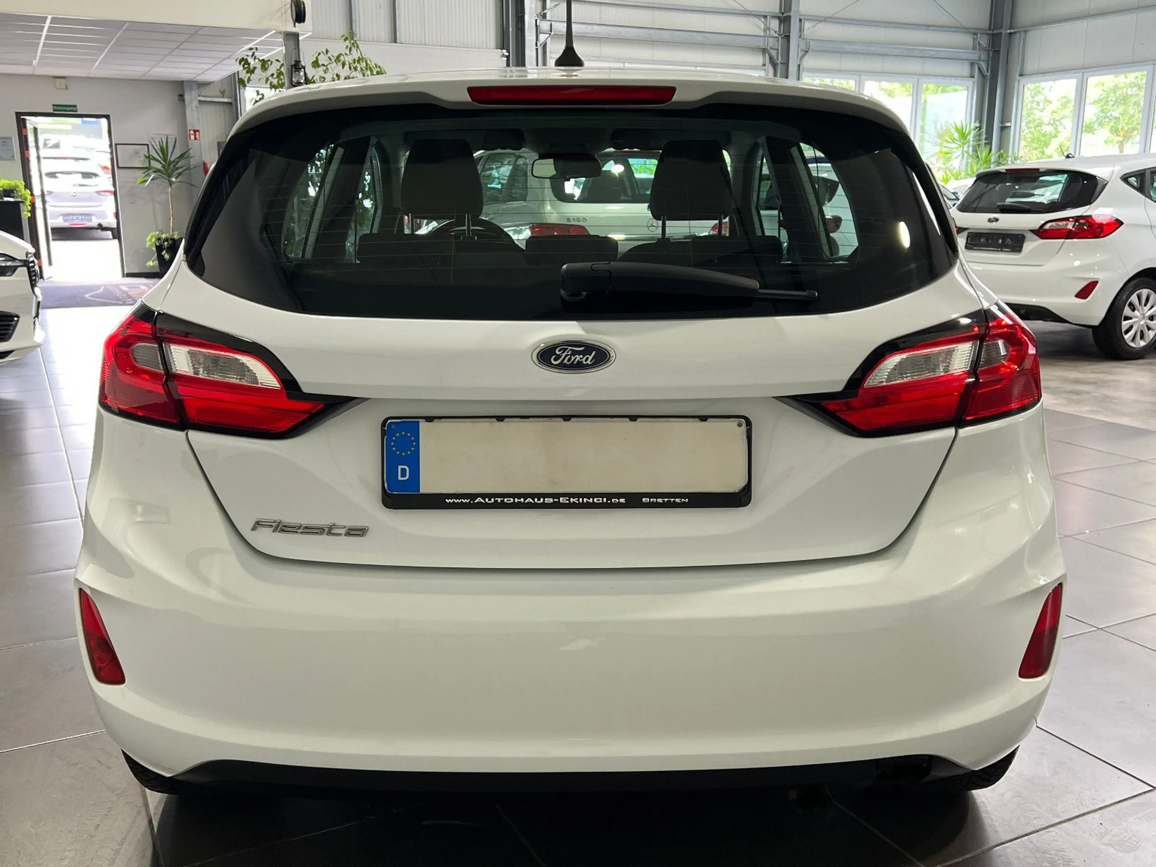Ford Fiesta 1.1 **LED*Klima*SHZ*Tempomat** — photo 4