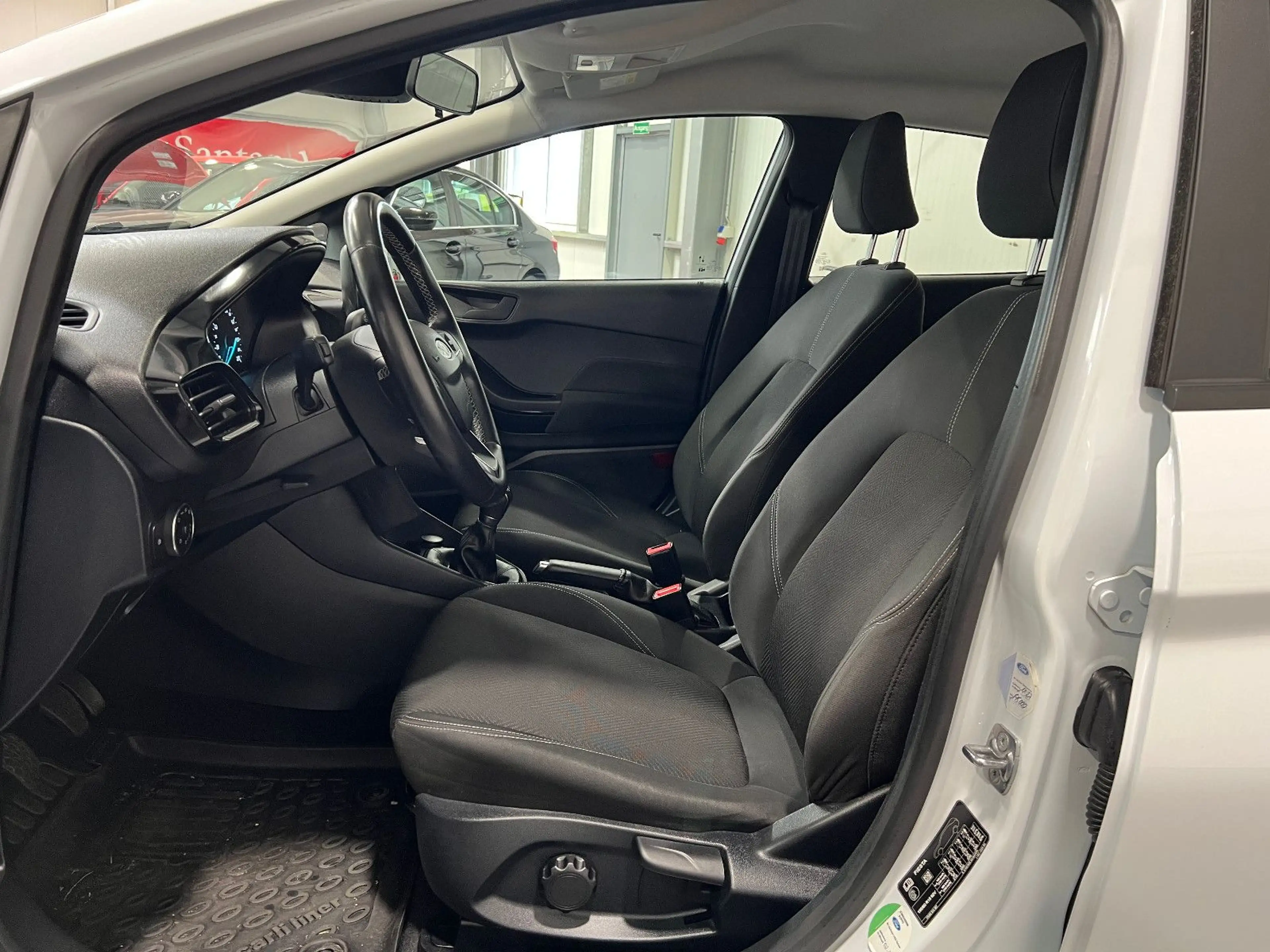 Ford Fiesta 1.1 **LED*Klima*SHZ*Tempomat** — photo 13